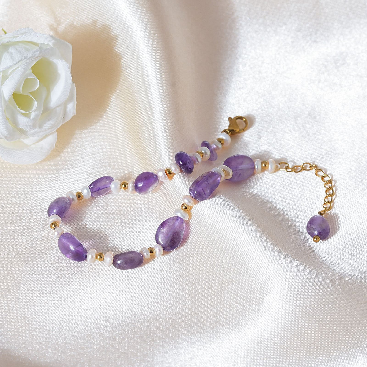 Handmade amethyst and freshwater pearl bracelet with 18K gold plated accents – styling view 17
