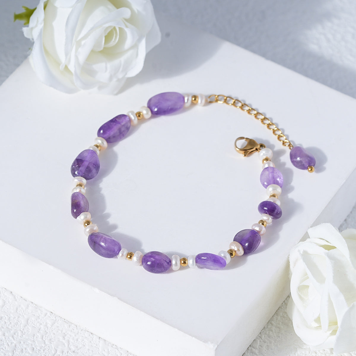 Handmade amethyst and freshwater pearl bracelet with 18K gold plated accents – Gift Box